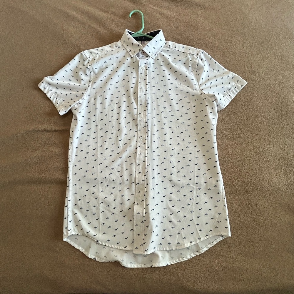 Men’s 4 Way Stretch Dress Shirt with dolphin pattern size small- worn once